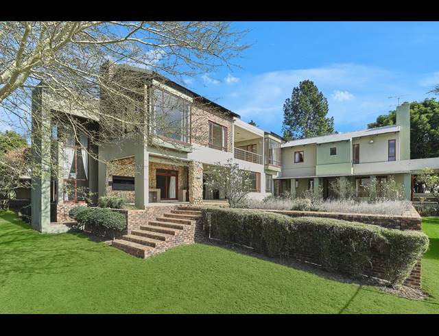 7 BEDROOM HOUSE FOR SALE IN NORTH RIDING